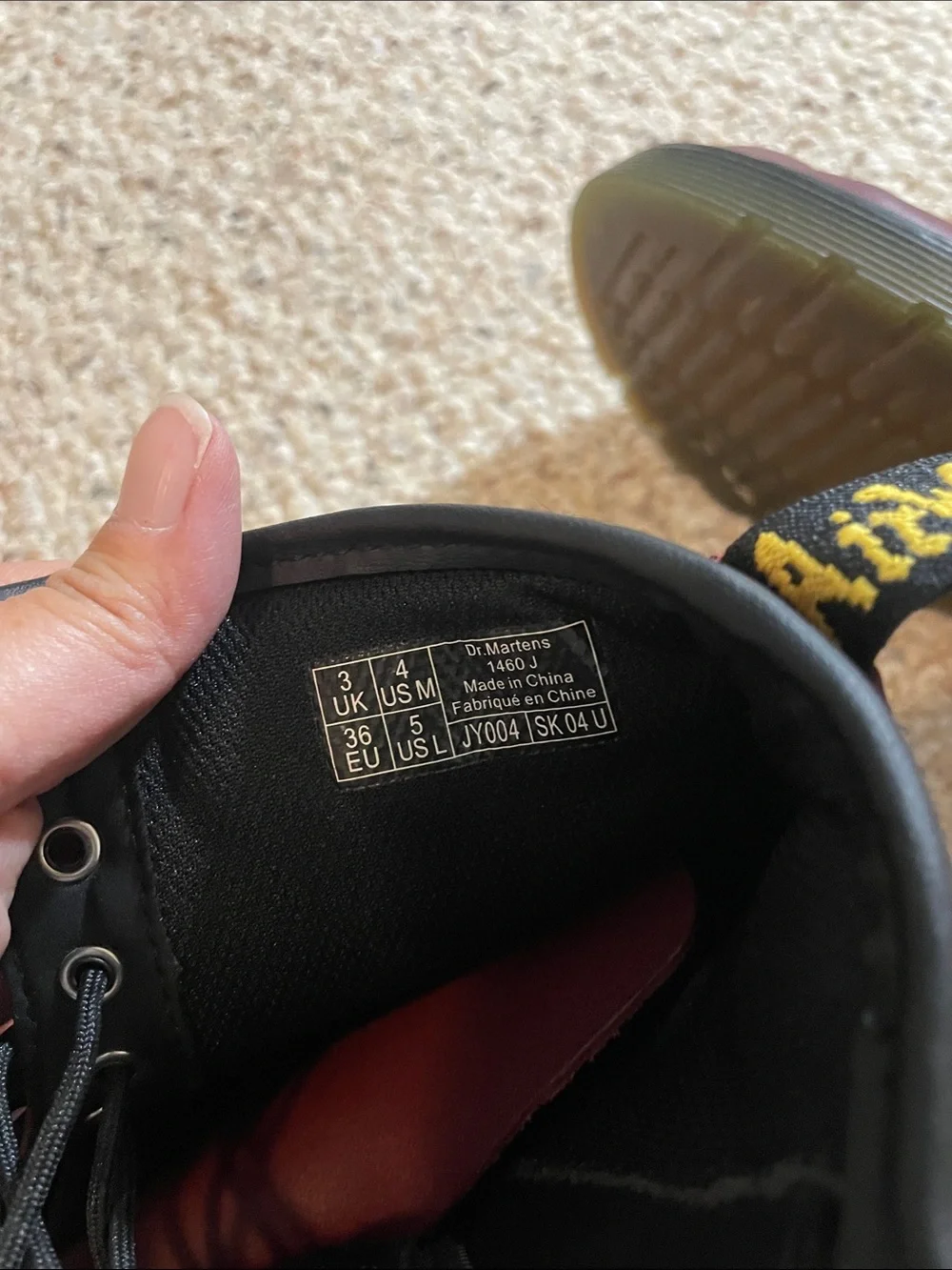 Dr. Martens classic lace